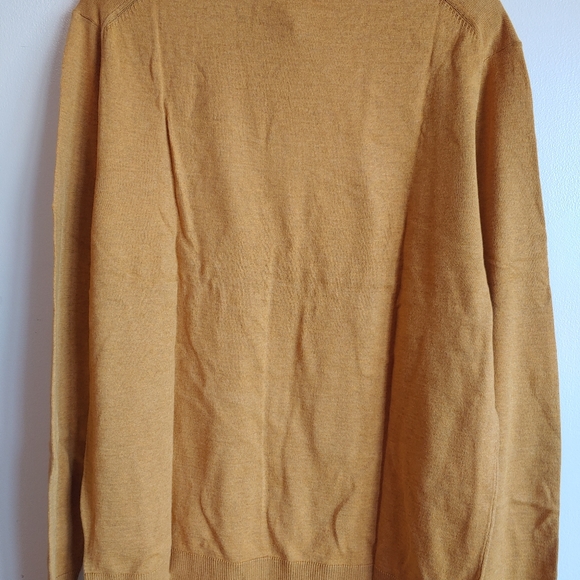 Sweater - Picture 3 of 5